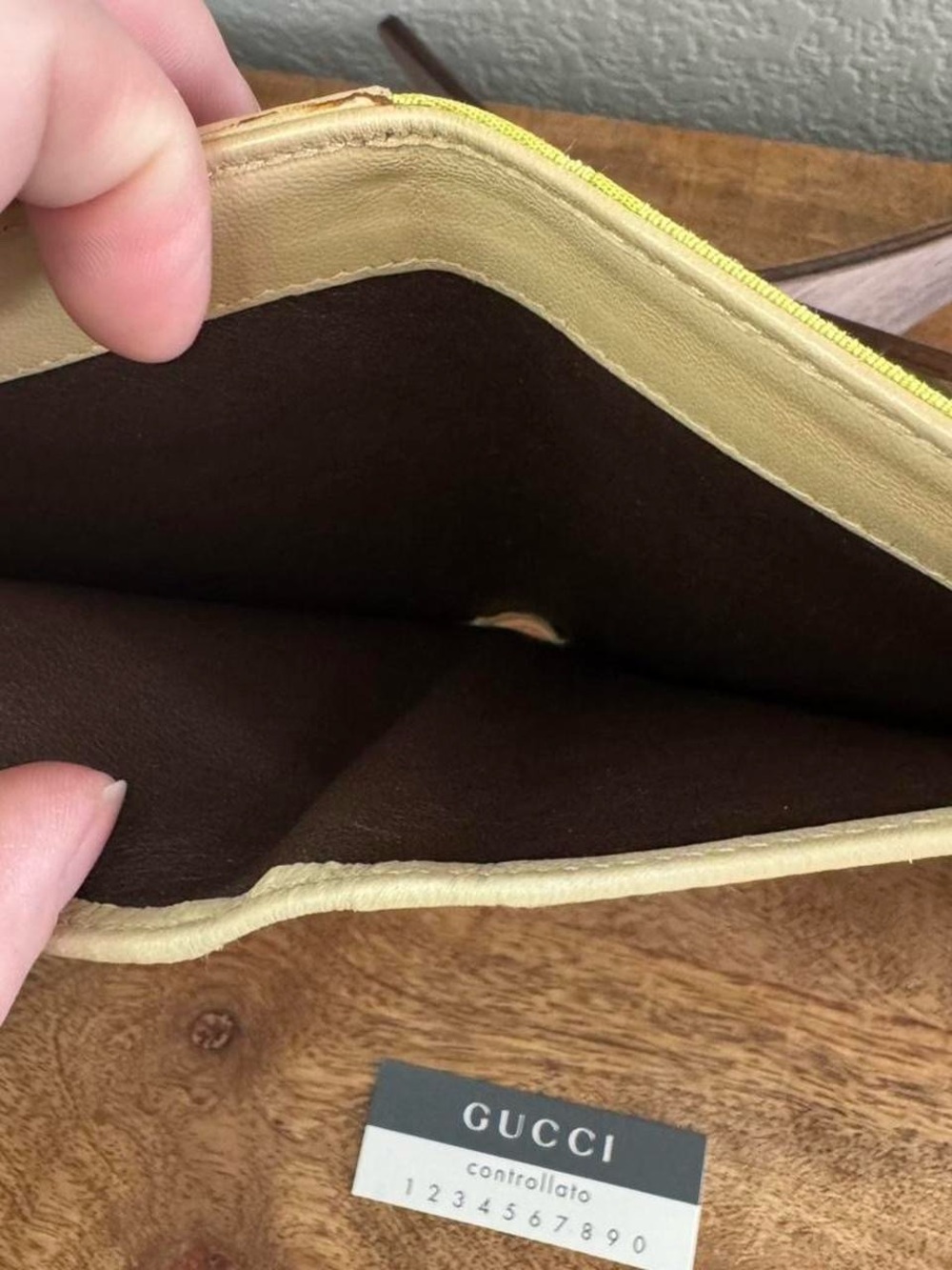 Gucci Neon Yellow GG Canvas Wallet - Picture 6 of 8